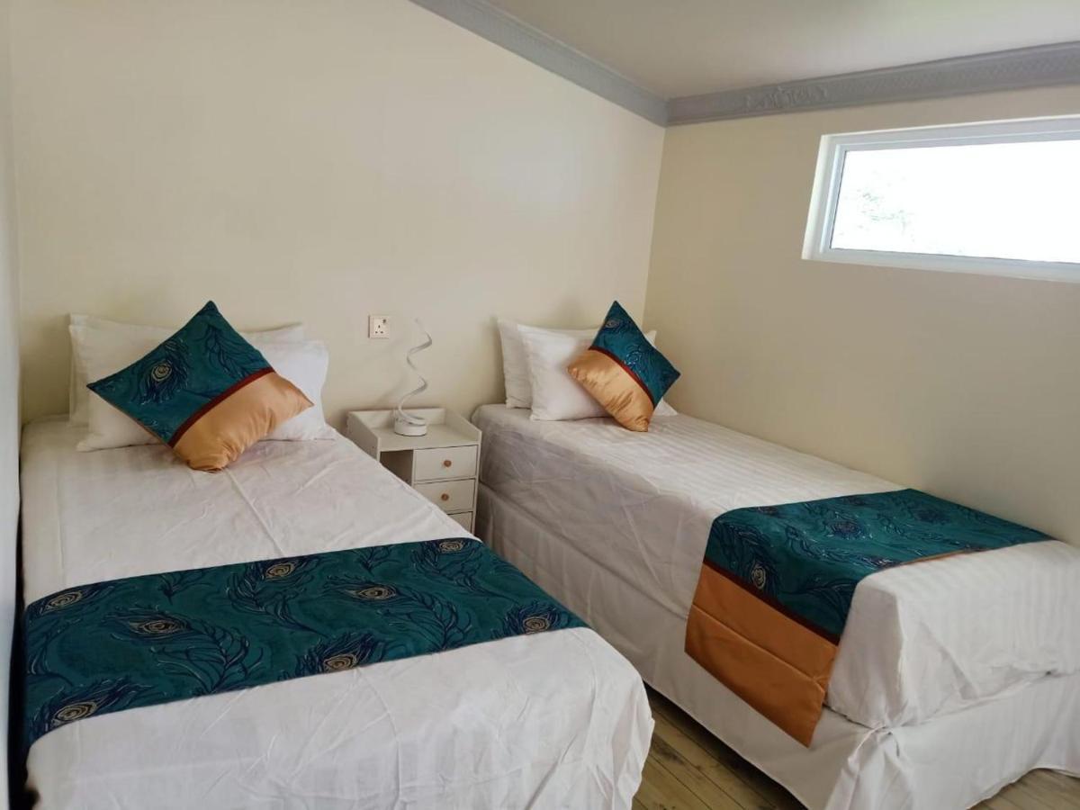 Island Life Maldives Retreat & Spa Magoodhoo Extérieur photo