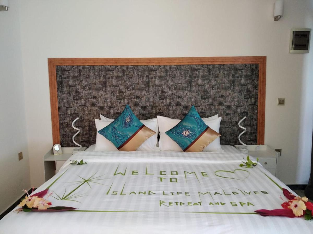 Island Life Maldives Retreat & Spa Magoodhoo Extérieur photo